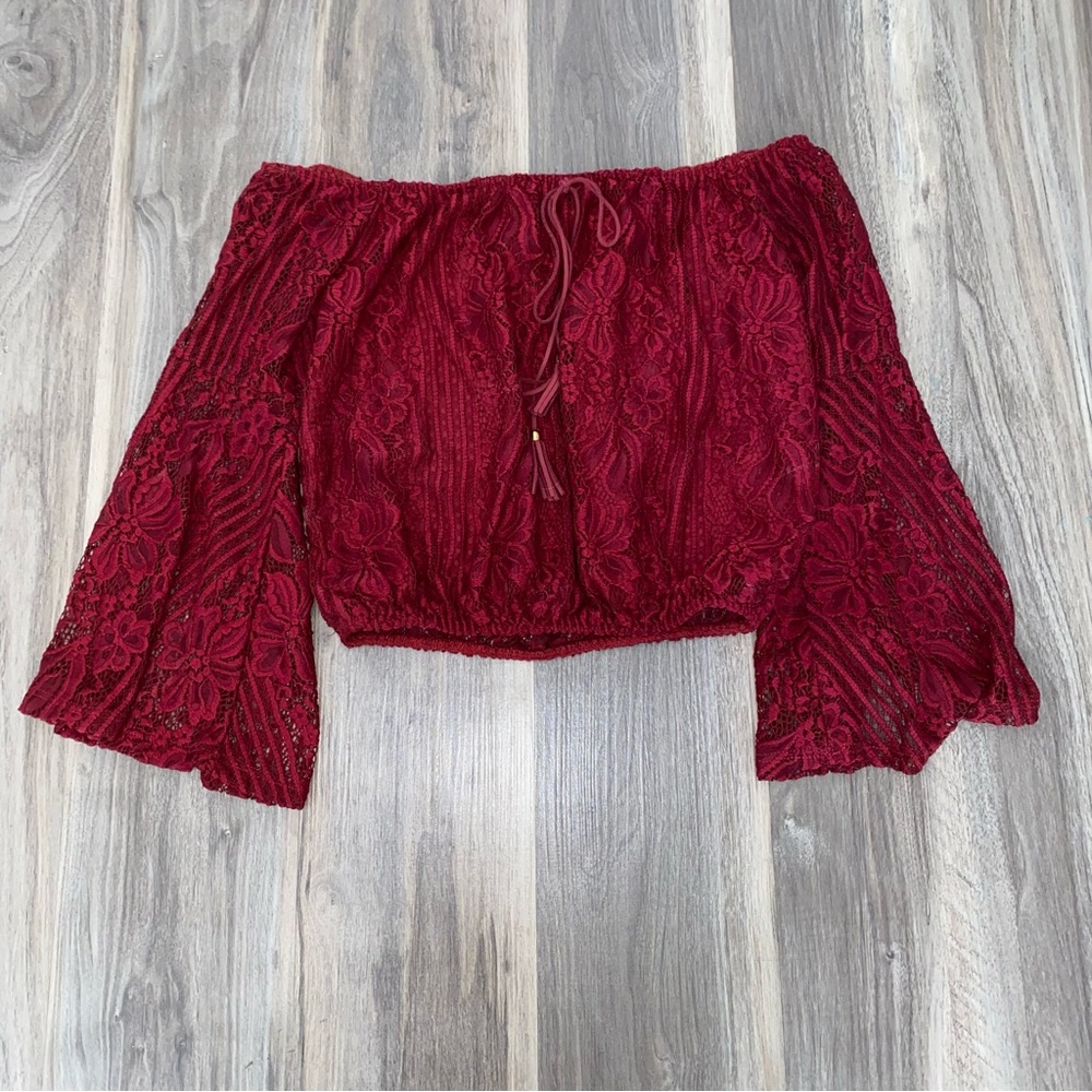 BELINDA—Lacey Burgundy Off the Shoulder Crop Top